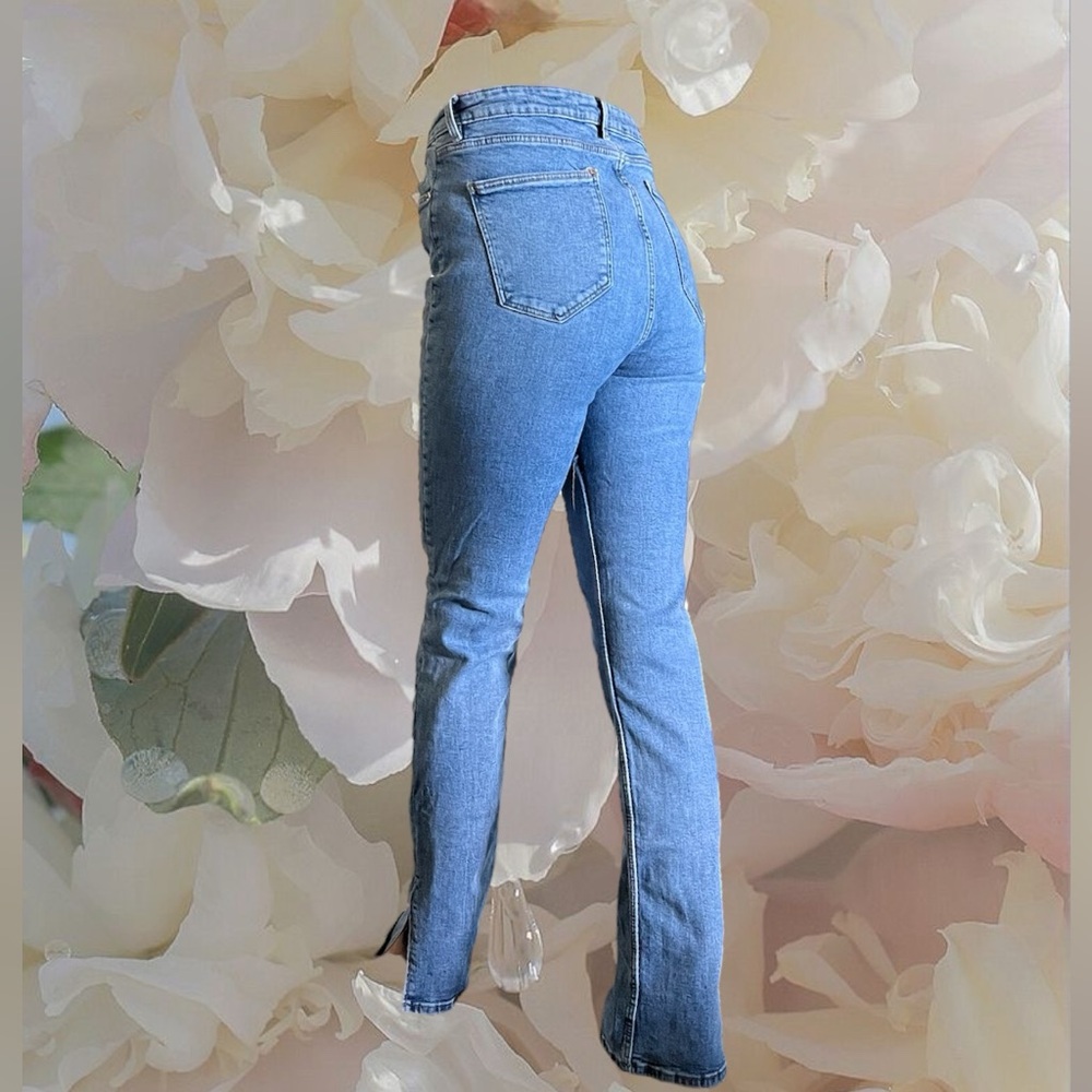 Spilt Hem Skinny Jeans